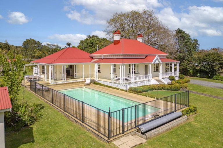 Photo of property in 72 Whangapoua Sh25 Road, Coromandel, 3506