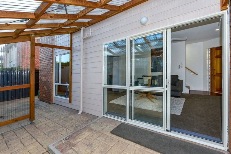 Photo of property in 15b Maronan Street, Woolston, Christchurch, 8023