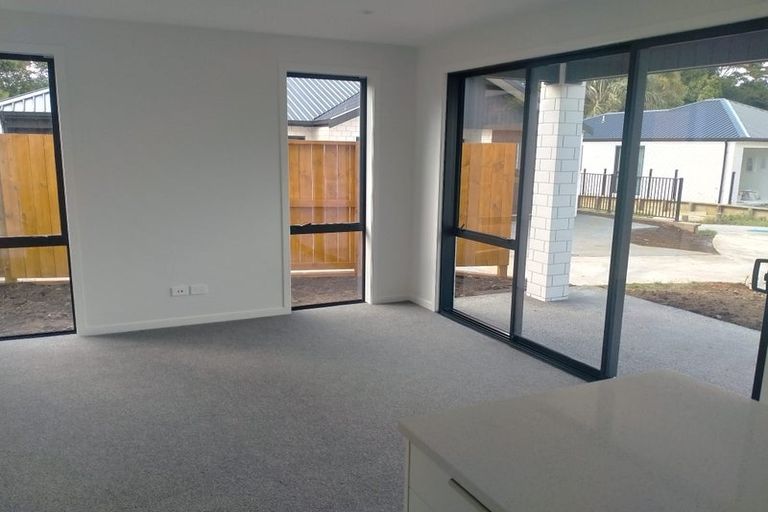 Photo of property in 21 Matuku Place, Paraparaumu Beach, Paraparaumu, 5032