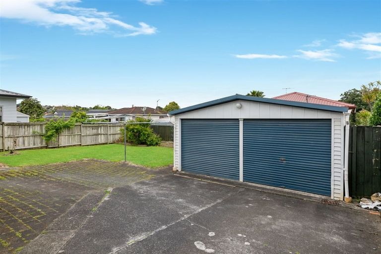 Photo of property in 165 Gills Road, Half Moon Bay, Auckland, 2014
