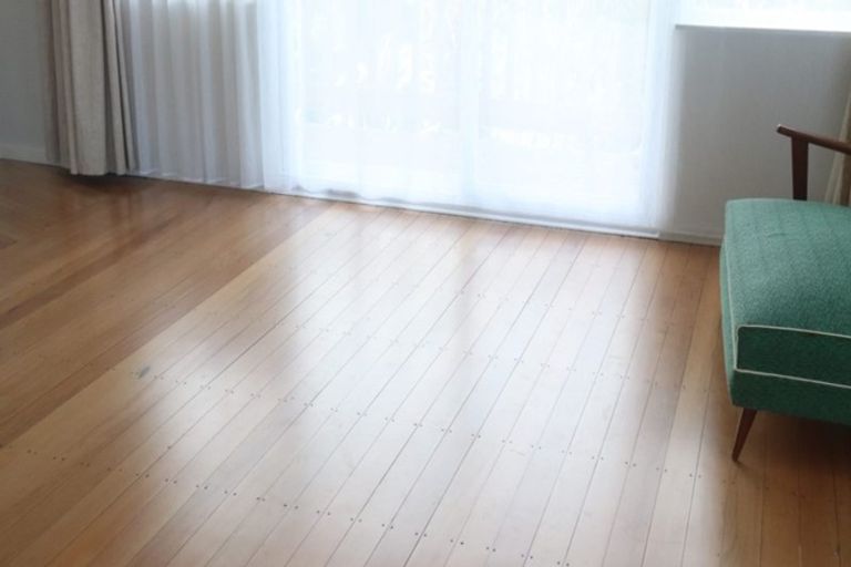 Photo of property in 49 Stewart Drive, Newlands, Wellington, 6037