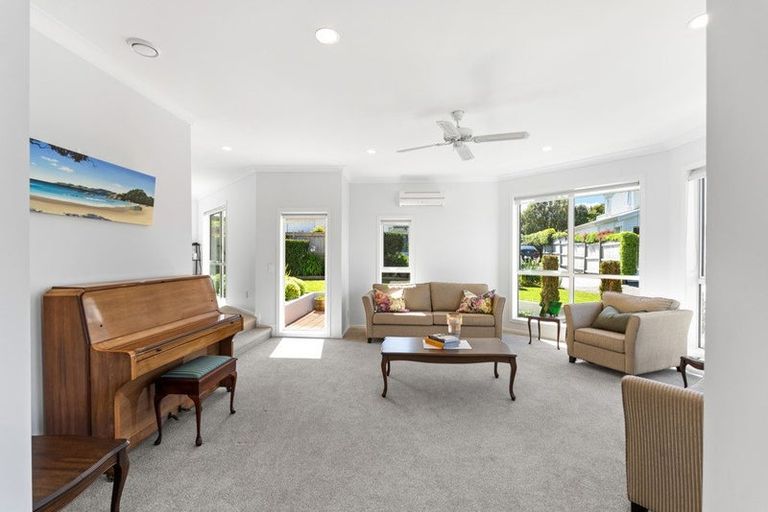 Photo of property in 16 Waru Nui Court, Orewa, 0931