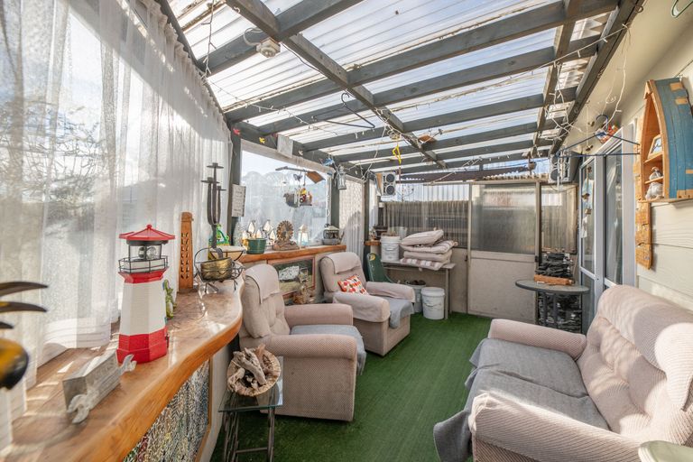 Photo of property in 16 Washbournes Road, Wigram, Christchurch, 8042