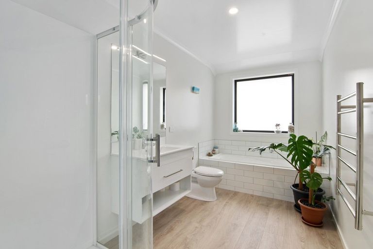 Photo of property in 24 Martin Conway Drive, Redwood Valley, Richmond, 7081