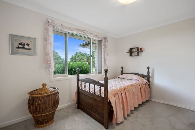 Photo of property in 68d Tuparekura Road, South Head, Helensville, 0874