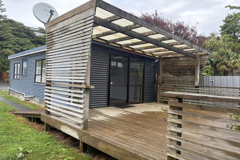 Photo of property in 27 Paremata Crescent, Paremata, Porirua, 5024