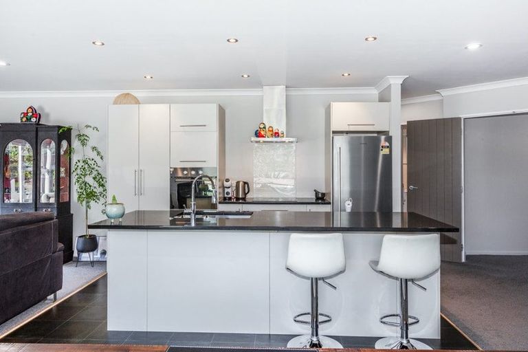 Photo of property in 62 Aotea Drive, Aotea, Porirua, 5024