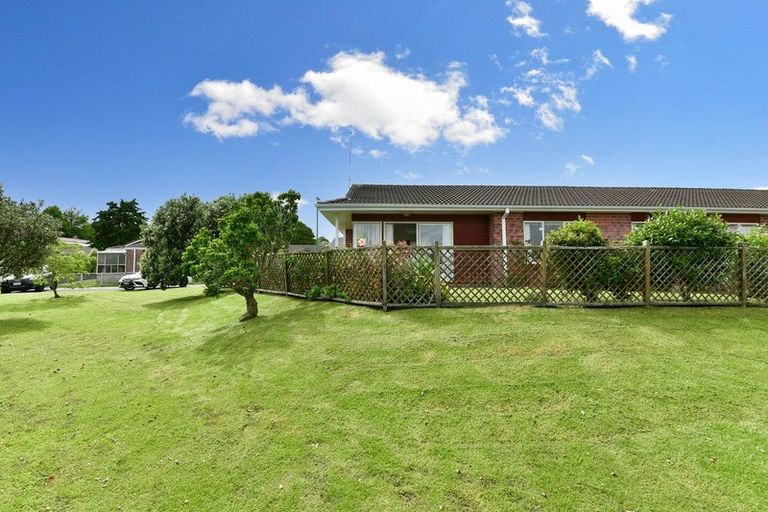 Photo of property in 26 The Grove, Red Beach, 0932