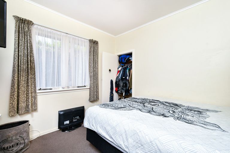 Photo of property in 50 Savoy Road, Glen Eden, Auckland, 0602