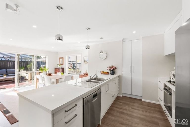 Photo of property in 3 Macdiarmid Place, Waiwhetu, Lower Hutt, 5010
