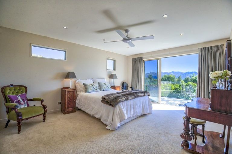 Photo of property in 17 Foxglove Heights, Wanaka, 9305