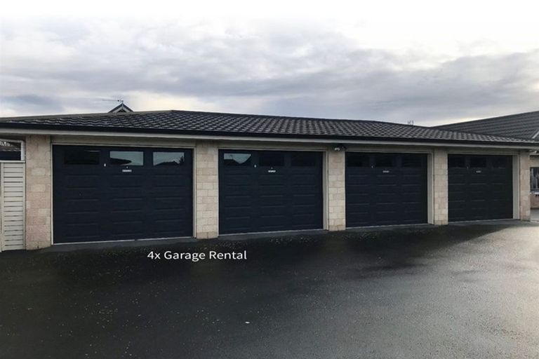 Photo of property in 3 Reeves Road, Rangiora, 7400