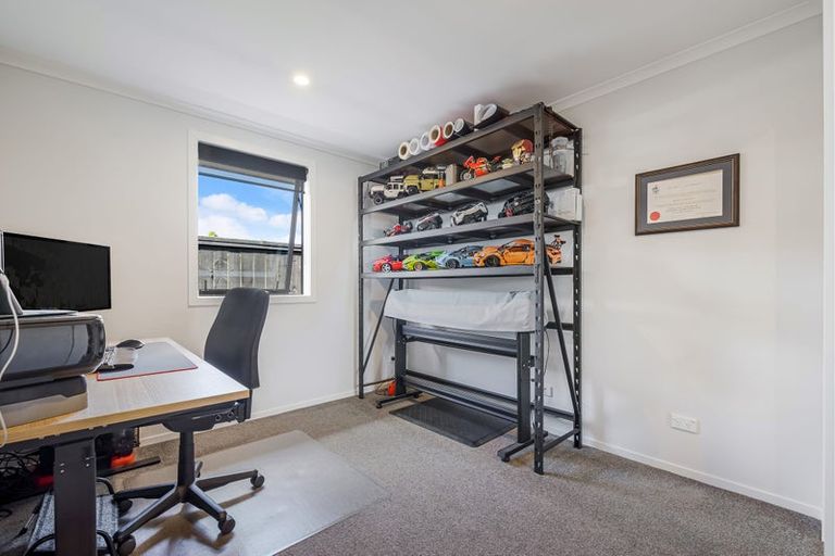 Photo of property in 8 Remana Crescent, Huapai, Kumeu, 0810
