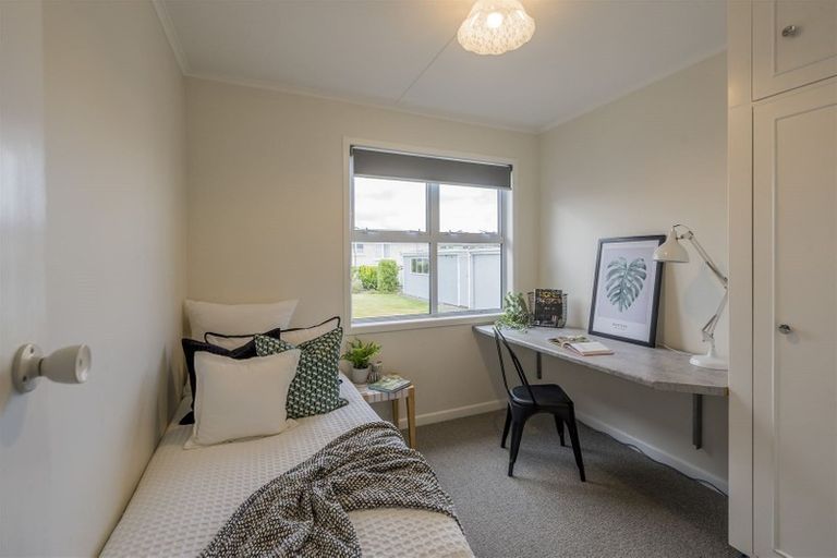 Photo of property in 11 Duke Street, Levin, 5510