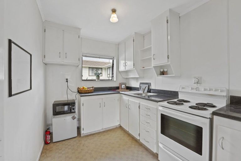 Photo of property in 51f1- Henry Street, Ebdentown, Upper Hutt, 5018
