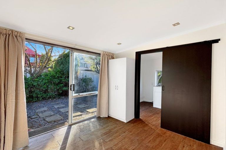 Photo of property in 27 Grassmere Street, Papanui, Christchurch, 8052