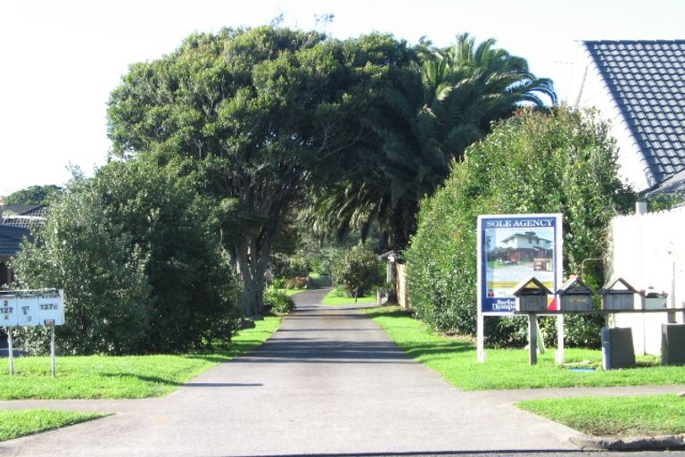 Photo of property in 1/127a Coronation Road, Papatoetoe, Auckland, 2025