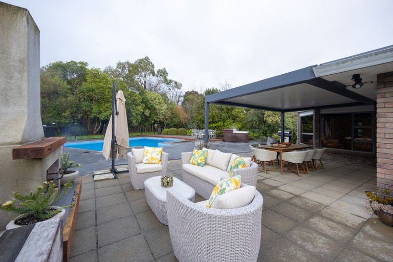 Photo of property in 136 Tutaki Road, Kelvin Grove, Palmerston North, 4470
