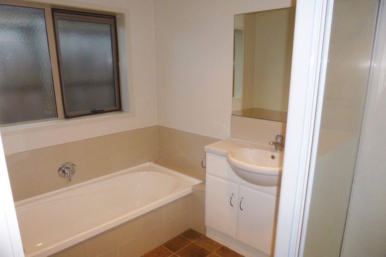 Photo of property in 53 Te Manatu Drive, Huntington, Hamilton, 3210