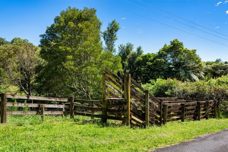 Photo of property in 359ra Kaitemako Road, Welcome Bay, Tauranga, 3175