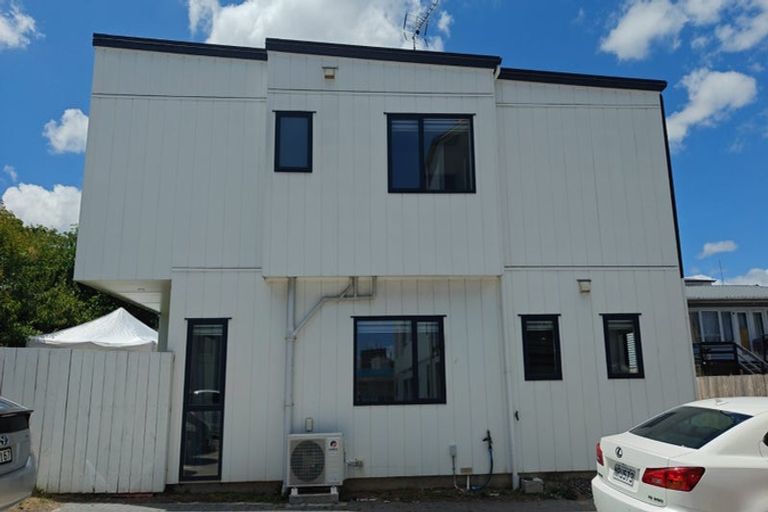 Photo of property in 4/16 William Roberts Road, Pakuranga, Auckland, 2010