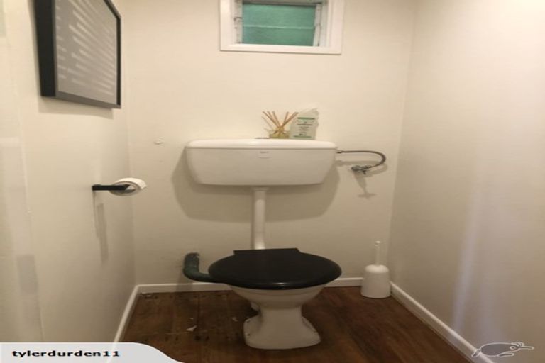 Photo of property in 74 Mills Road, Brooklyn, Wellington, 6021