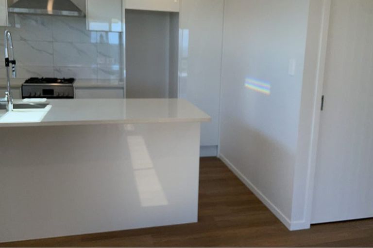 Photo of property in 135a Portsmouth Road, Bombay, 2675