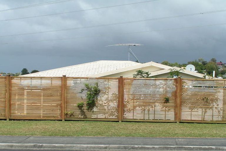 Photo of property in 63 Garton Drive, Massey, Auckland, 0614