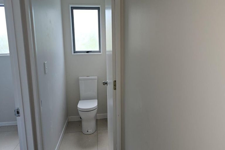 Photo of property in 283a Don Buck Road, Massey, Auckland, 0614