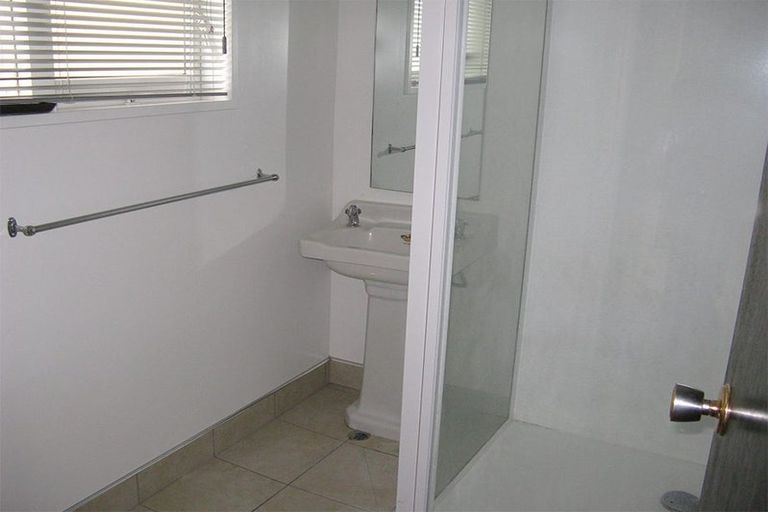 Photo of property in 8/23 Frederick Street, Waltham, Christchurch, 8011