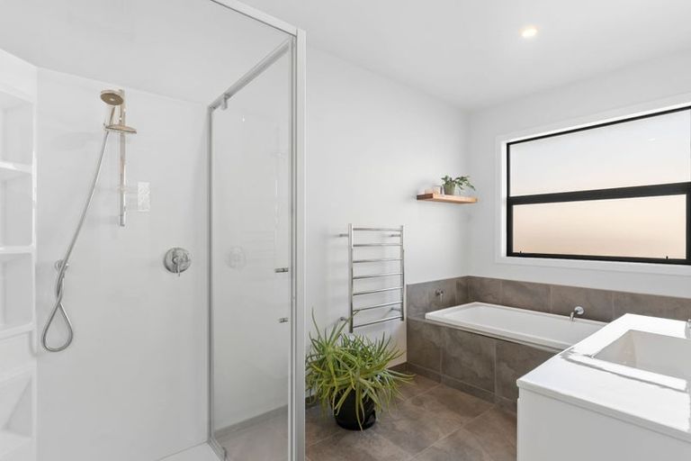 Photo of property in 25 Bell Street, Lake Hawea, Wanaka, 9382