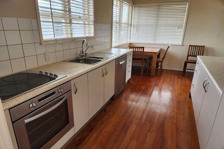 Photo of property in 7 Brightwell Street, Papakura, 2110