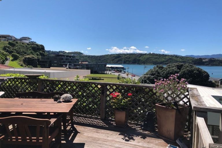 Photo of property in 382f1 Evans Bay Parade, Hataitai, Wellington, 6021