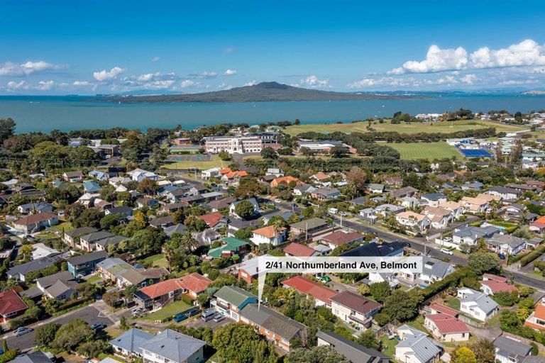 Photo of property in 2/41 Northumberland Avenue, Belmont, Auckland, 0622