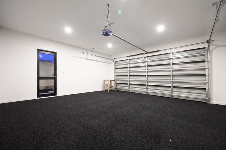 Photo of property in 7 Awa Avenue, Helensville, 0800