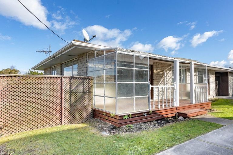 Photo of property in 18 Steadman Road, Broomfield, Christchurch, 8042