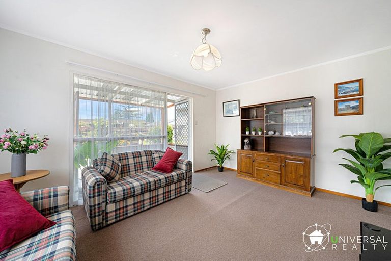 Photo of property in 1a/3 Divich Avenue, Te Atatu South, Auckland, 0610