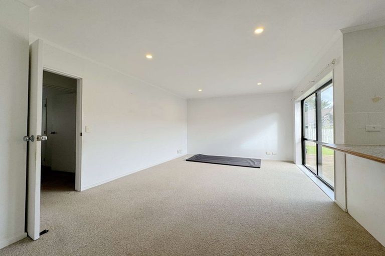 Photo of property in 10 Riplington Road, Huntington Park, Auckland, 2013