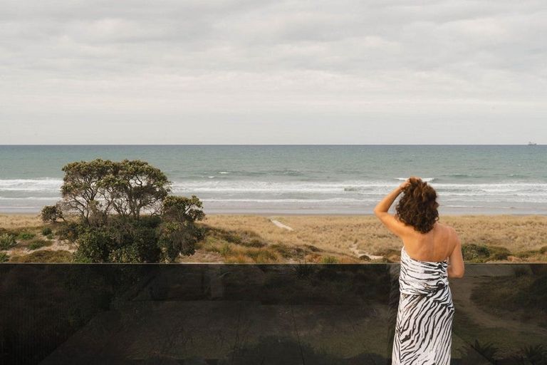 Photo of property in 124b Marine Parade, Mount Maunganui, 3116