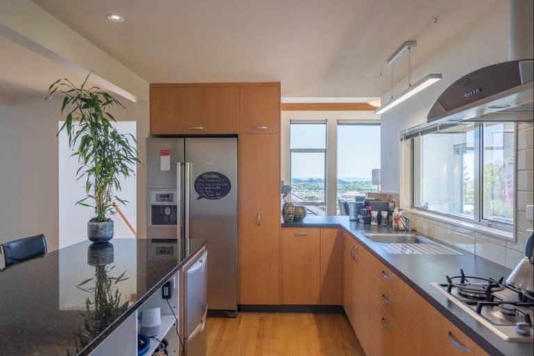 Photo of property in 37a Kotare Street, Waikanae, 5036