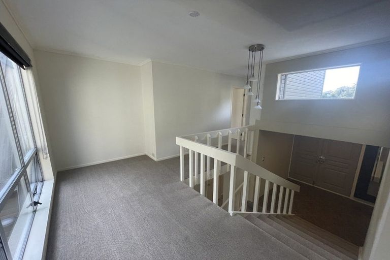 Photo of property in 68b Chatsworth Road, Silverstream, Upper Hutt, 5019