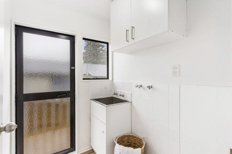 Photo of property in 1/13 Park Road, Glenfield, Auckland, 0629