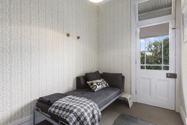 Photo of property in 323 Rattray Street, Dunedin Central, Dunedin, 9016
