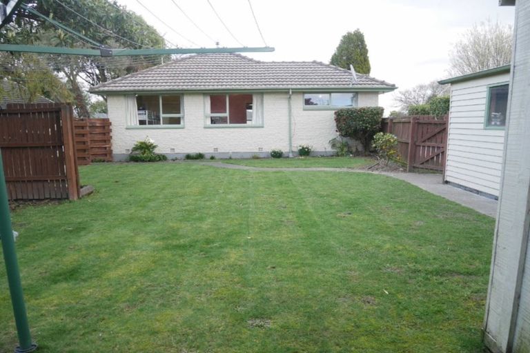 Photo of property in 85 Oakhampton Street, Hornby, Christchurch, 8042