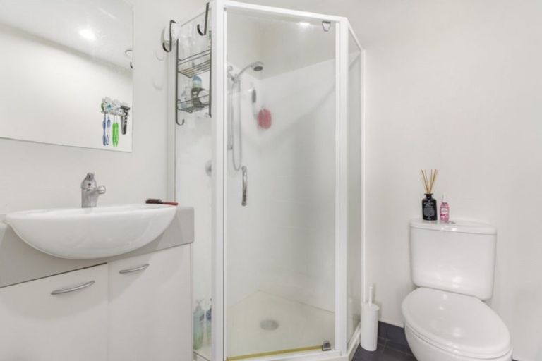 Photo of property in 501/17 Osterley Way, Manukau, Auckland, 2104