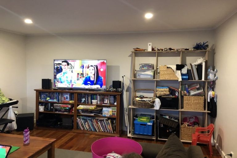 Photo of property in 49 Pinedale Place, Henderson, Auckland, 0610