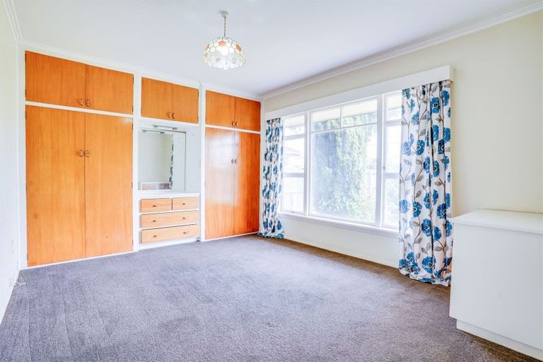 Photo of property in 129 Springs Road, Hornby, Christchurch, 8042