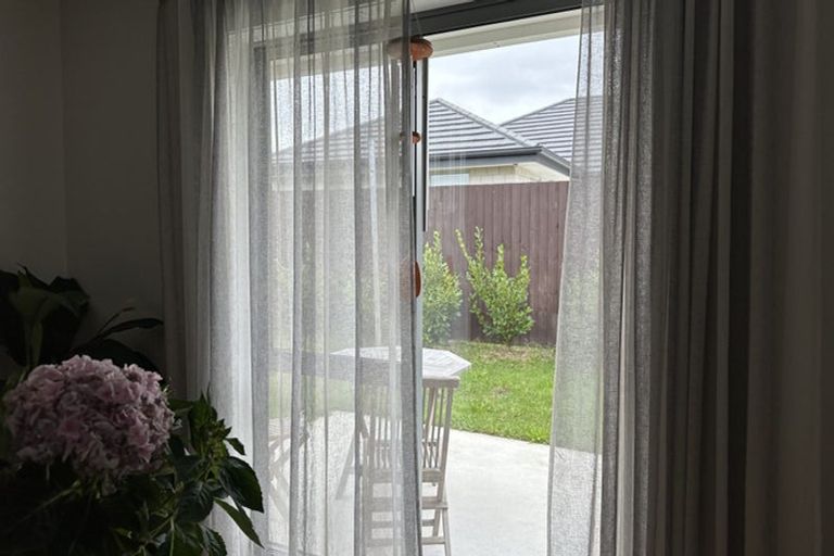 Photo of property in 10 Agathis Crescent, Wigram, Christchurch, 8025