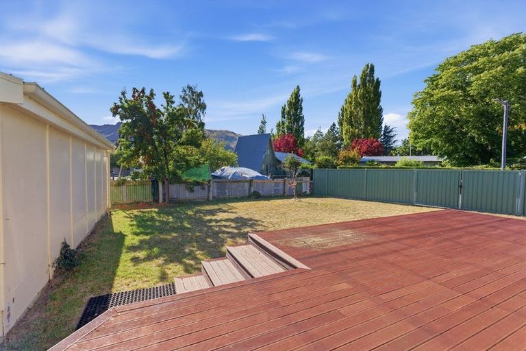 Photo of property in 11 Waitaki Drive East, Otematata, 9412