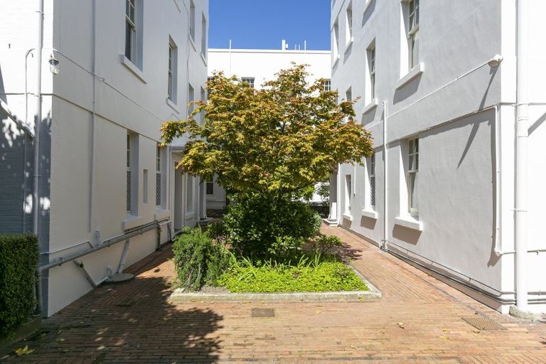 Photo of property in Blythswood Flats, 25/3f Aro Street, Aro Valley, Wellington, 6021
